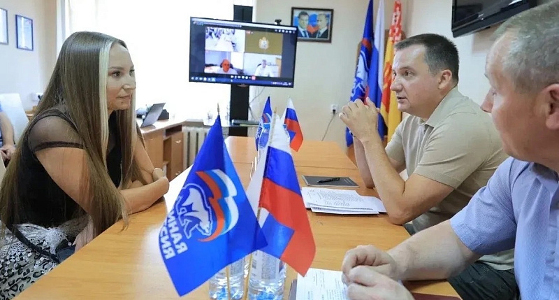 Деревне Притыкинской – автобусную остановку и детскую площадку!